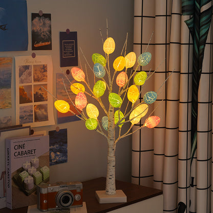 LED Osterbaum mit Eiern – 60 cm Birkenbaum mit 24 warmweißen LEDs & Timer (Batteriebetrieben)